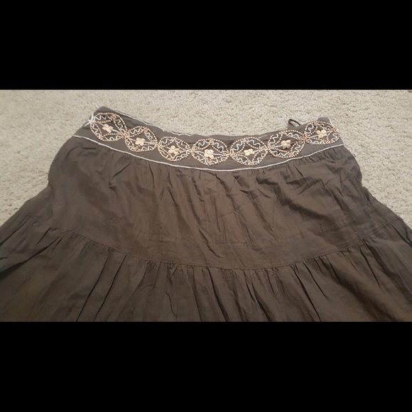 Long skirt - Picture 2 of 2